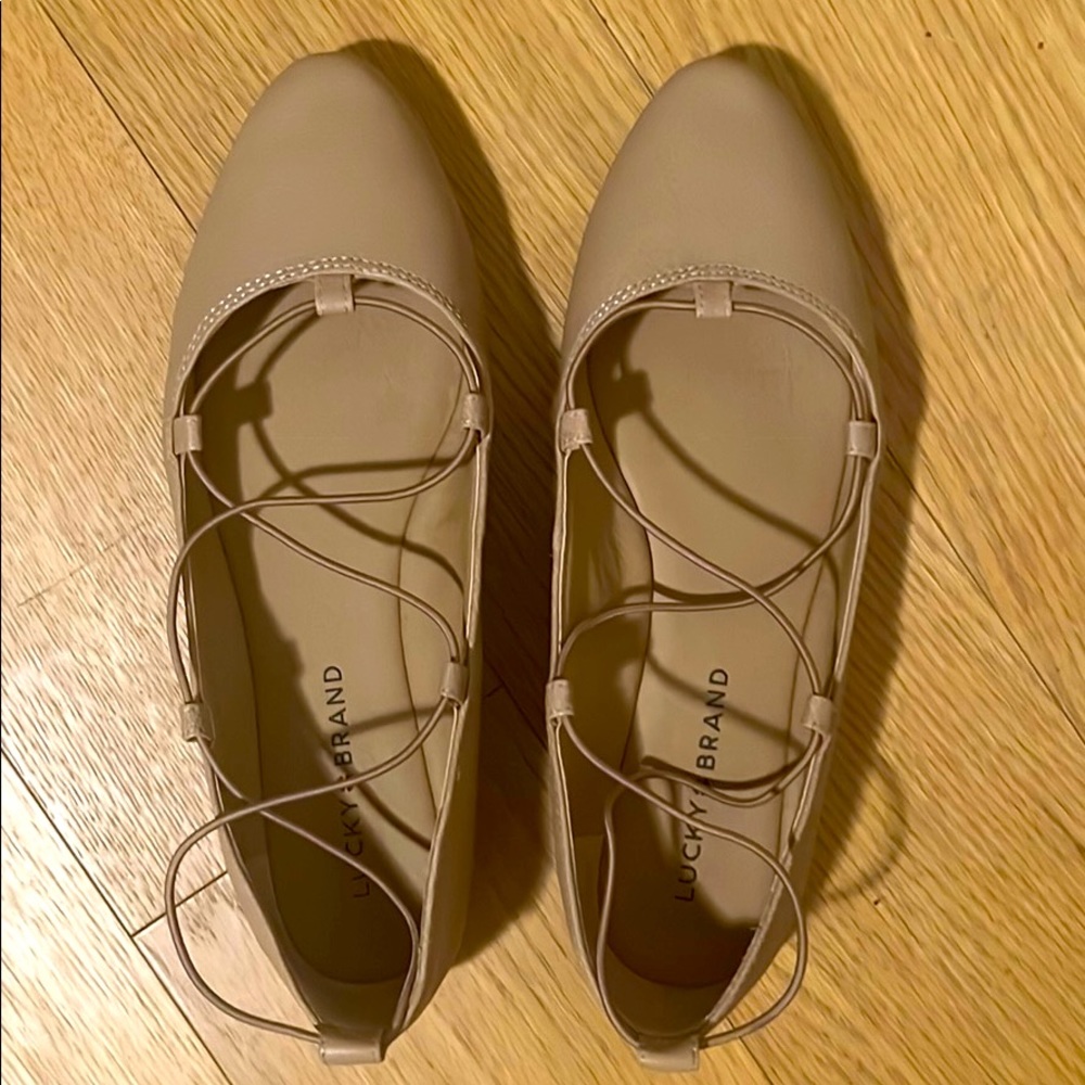 Brand new lucky brand flats!